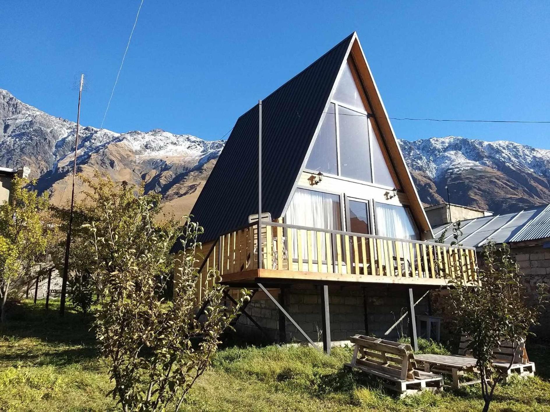Emotion Kazbegi Lägenhet Exteriör bild