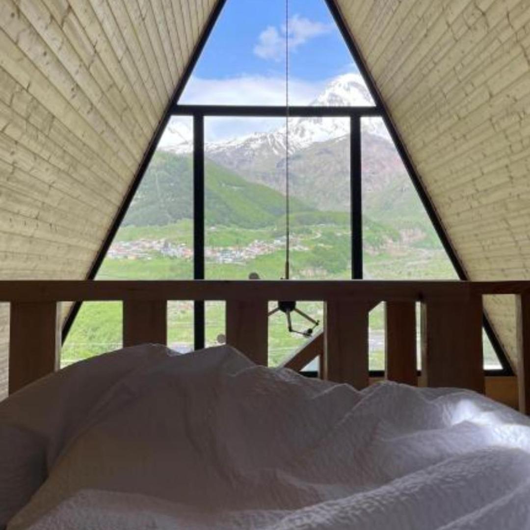 Emotion Kazbegi Lägenhet Exteriör bild