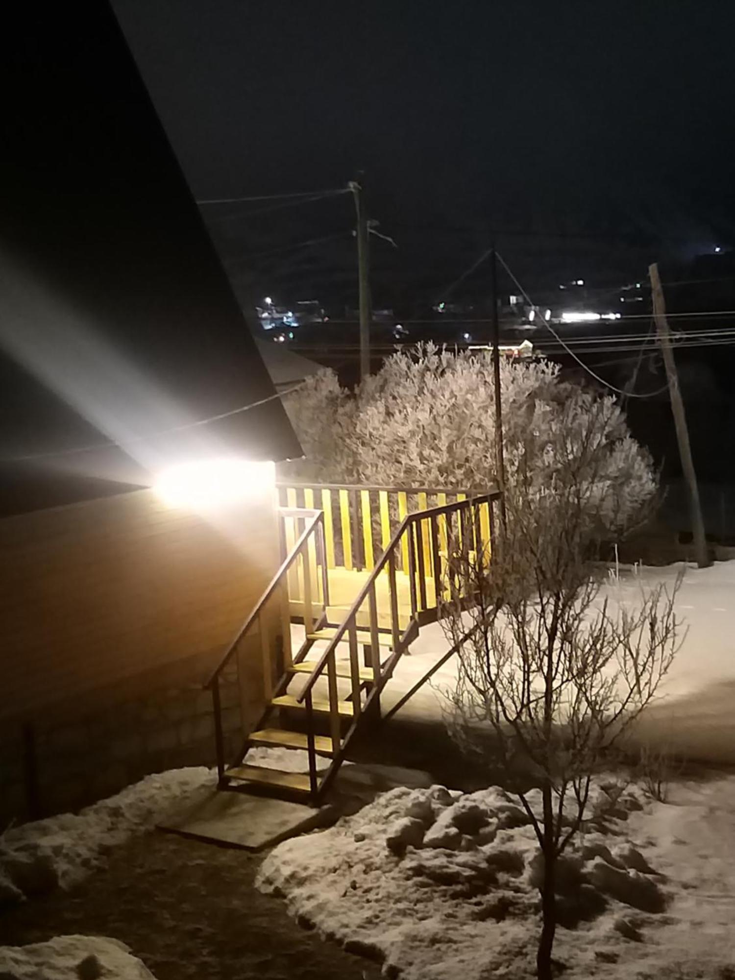 Emotion Kazbegi Lägenhet Rum bild