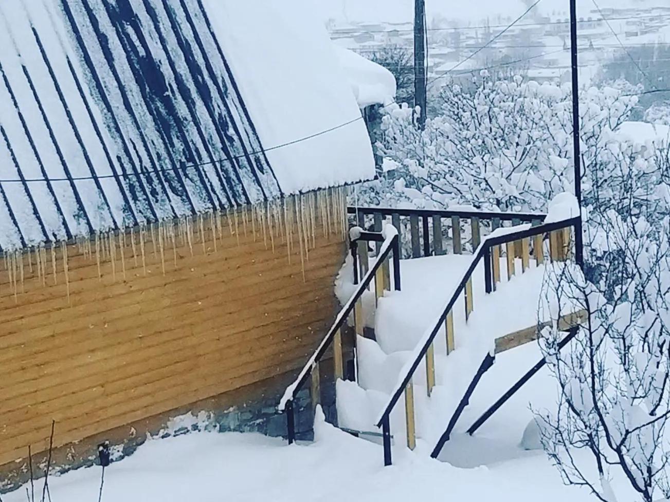 Emotion Kazbegi Lägenhet Rum bild